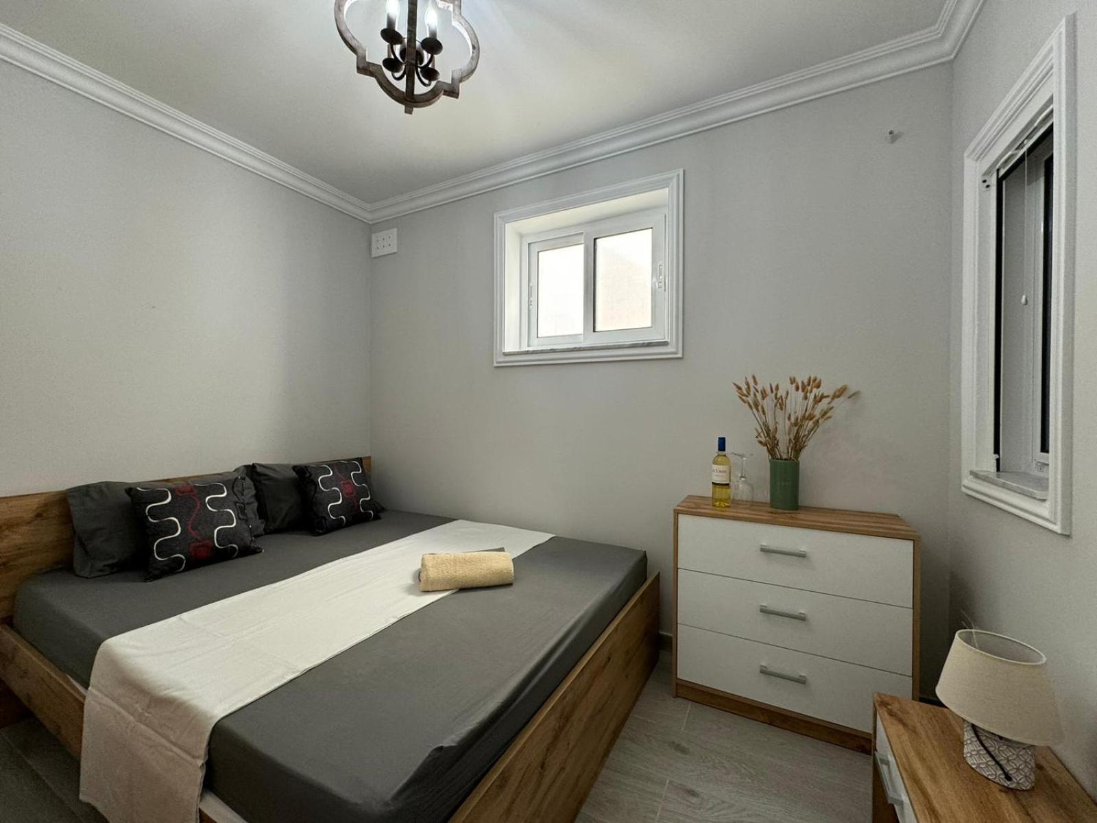 Luxury & Modern Two Bedroom Marsaskala Apartment Extérieur photo